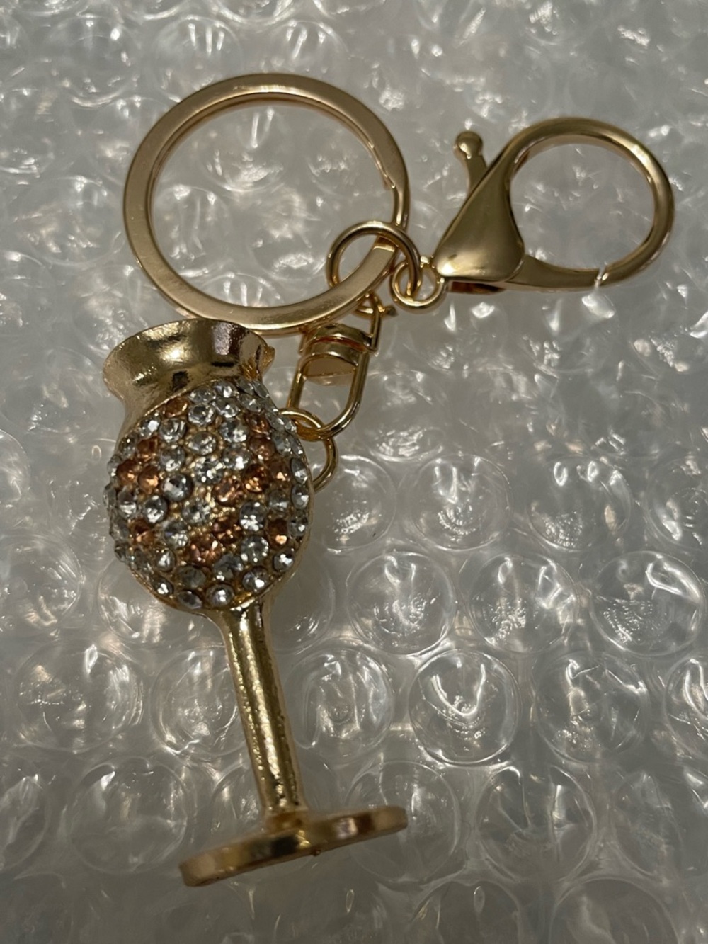 Wine Glass Keychain - Picture 2 of 3
